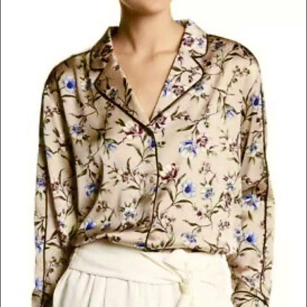 RO & De Floral Pajama Style Top